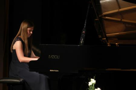 KONCERT ABSOLVENTOV GLASBENE ŠOLE 36 FOTO LJUBO VUKELIČ